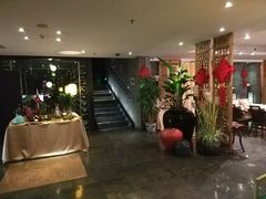 等位区-唐廊烤鸭店(工体店)