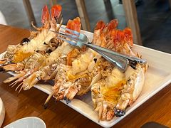 -Chom Cafe and Restaurant