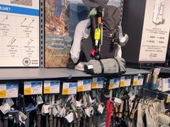 -迪卡侬(西三旗店)