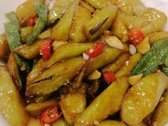 -江城燕子大排档(江汉路步行街店)