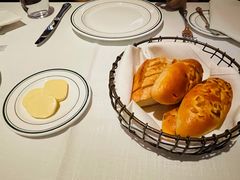 餐前包-Wolfgang’s Steakhouse 沃夫冈牛排馆(上海白玉兰广场店)