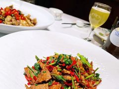 -鱼翅楼·津派砂锅鱼翅(水上公园店)