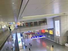 -麦当劳(上海虹桥站30B检票口楼上)