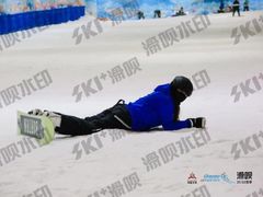 -乔波室内滑雪场