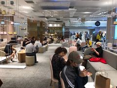 大堂-奈雪的茶(湖滨银泰in77C区PRO店)