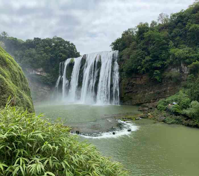 螺丝滩瀑布-"这个地方拍照显得非常的优雅和高级,特别是.