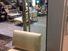 大堂-星巴克(汇亚大厦店)