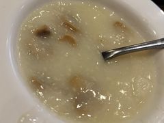 奶油蘑菇汤-豪客来牛排(新街口羊皮巷店)