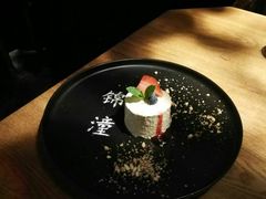 主厨自制松露冰淇淋-锦潼西餐厅