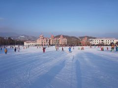 -亚布力新体委滑雪场