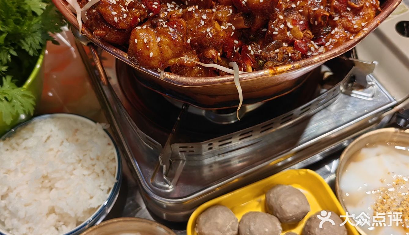 终于吃到火锅鸡了！