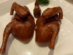 玻璃烧乳鸽-利苑酒家(宜安广场店)