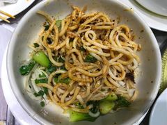 -YI PIN JU 一品居中餐厅 中国超市