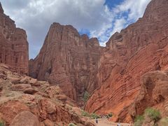 -天山神秘大峡谷