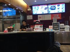 -南城香·饭香串香馄饨香(青年路店)