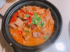 千岛湖笋干煲-姜君·千岛湖鱼头馆(浦东大道店)