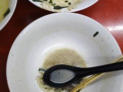 -三百碗宝应长鱼面(板仓街店)
