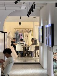 -乐派诗婚纱摄影