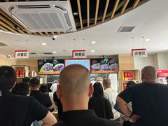 大堂-闫家驴肉老店(华电一校店)