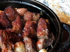 安格斯铁板蒜香牛肉-BROWNSTONE布朗石西班牙餐厅(富城店)