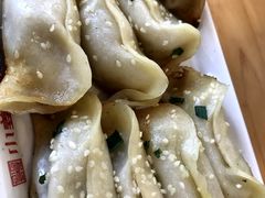 牛肉鍋貼-小姜锅贴(凤凰街店)