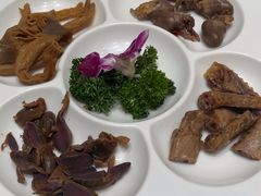 -梅利汴京烤鸭•开封豫菜地标店(东大街店)