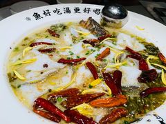 -江渔儿酸菜鱼·拔草餐厅(虎门君乐汇店)