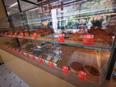 面包甜点陈列柜-老梦面包CHEZMOREL(麦子店)