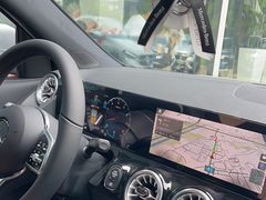 -上海星瀚奔驰4S店(红柳路店)