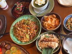 -包整·丝娃娃(一览甲秀楼风景店)