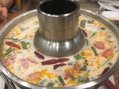 -Chom Cafe and Restaurant