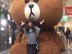 -LINE FRIENDS Garosu-gil Flagship Store