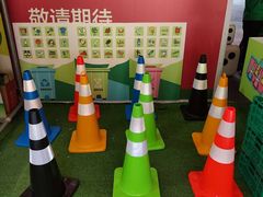 -瑞虹新天地月亮湾