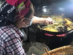 -半月镰胡姐脆皮萝卜饺子