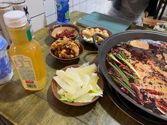 -黄潇洒老火锅(九眼桥宏济巷店)