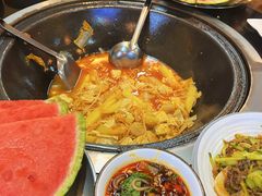 -炖四方东北铁锅炖·烧烤小龙虾(中豪国际店)