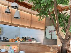 -蜜桃餐厅·伴山(湖滨商业街店)