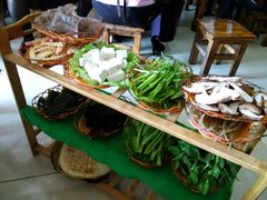 -阿婆情腊排骨火锅(金虹路店)