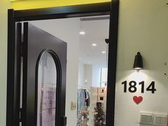 -眷顾自助服装工作室(中南金石国际广场A座店)