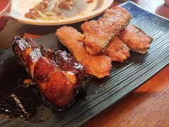 酿尖椒拼秘制叉烧-常来小聚·广州非遗传承餐厅(中山二路店)