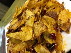 -扒虾小妹儿麻辣海鲜(宏图街店)