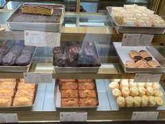 -上海哈尔滨食品厂(浦商百货昌里店)