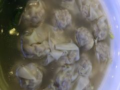 -袁亮宏饺子云吞(侯家桥菜场店)