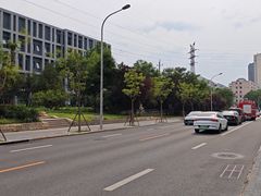 -北京祥龙博瑞汽车服务（集团）有限公司六分公司