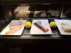 -华邑酒店·鲜艳全日自助餐厅