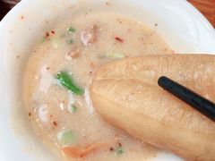 稀豆粉油条-福照楼汽锅鸡·云南菜(护国路店)