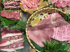 -山川小町·极番烧肉(新地假日广场店)