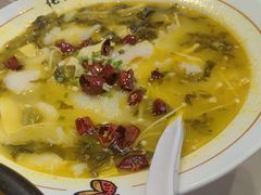 -渝是乎酸菜鱼·川渝小炒(新世界百货望京店)