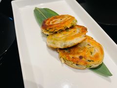 鹅肝酱葱油饼-上海苏宁宝丽嘉酒店·嘉府壹号中餐厅