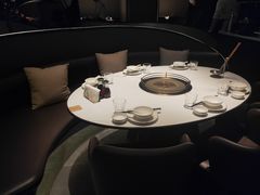包厢-领鲜天下·焗海鲜·花胶鸡(天目里店)